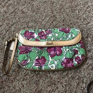 Coach flora wristlet